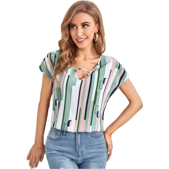 Women’s Plus Size Cutout V-Neck Geometric & Striped Print Short Sleeve Top - Picture 2 of 12